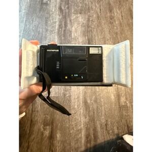 Olympus Supertrip 35mm Film Camera Compact Retro Vintage Japan
